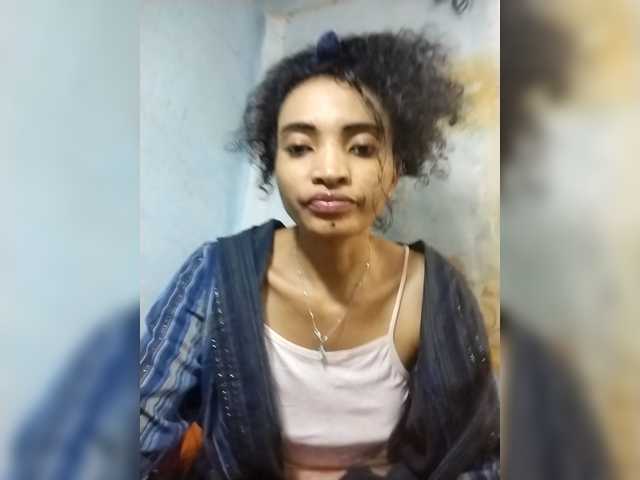 Shanya12 live cam on BongaCams