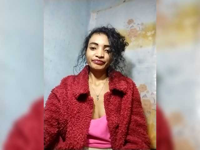 Shanya12 live cam on BongaCams