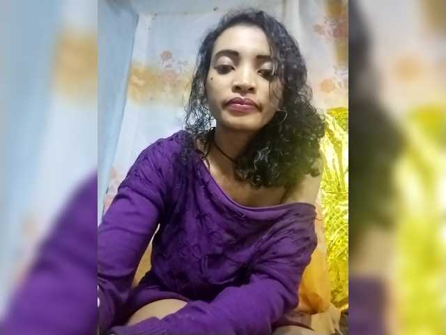 Shanya12 live cam on BongaCams
