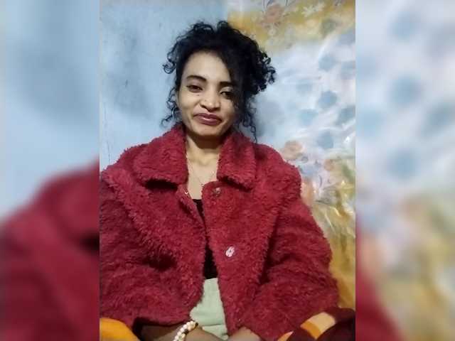 Shanya12 live cam on BongaCams