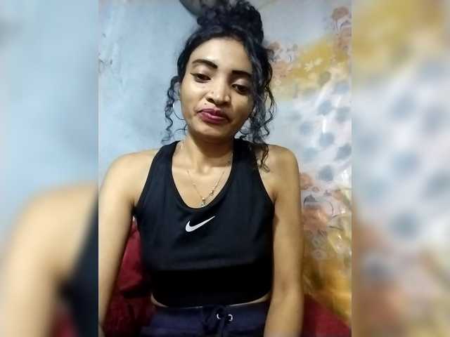 Shanya12 live cam on BongaCams