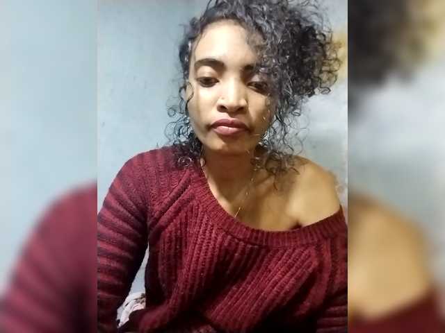 Shanya12 live cam on BongaCams