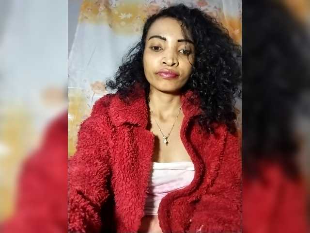 Shanya12 live cam on BongaCams