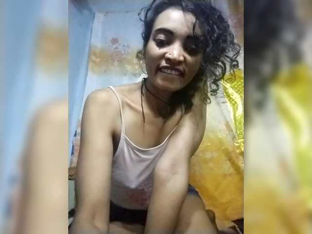 Shanya12 live cam on BongaCams
