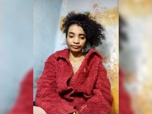 Shanya12 live cam on BongaCams