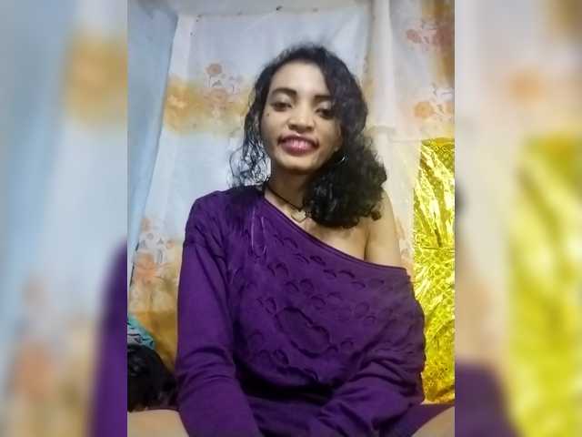 Shanya12 live cam on BongaCams