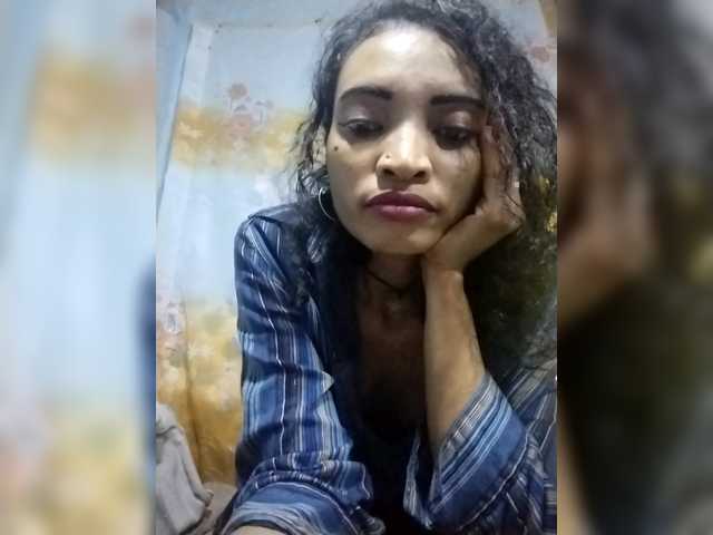 Shanya12 live cam on BongaCams