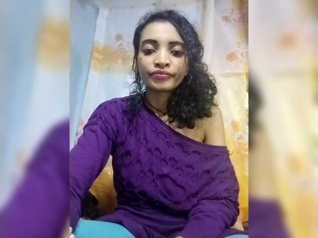 Shanya12 live cam on BongaCams