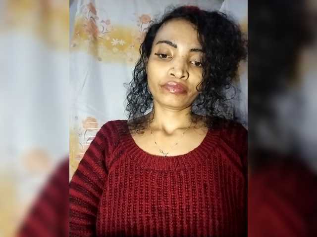 Shanya12, une amatrice française avec qui discuter et avoir du sexe