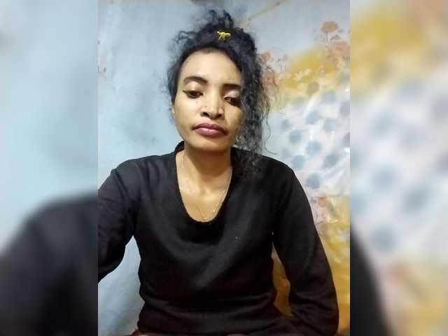 Shanya12 live cam on BongaCams