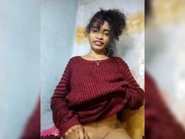 Shanya12 live cam on BongaCams