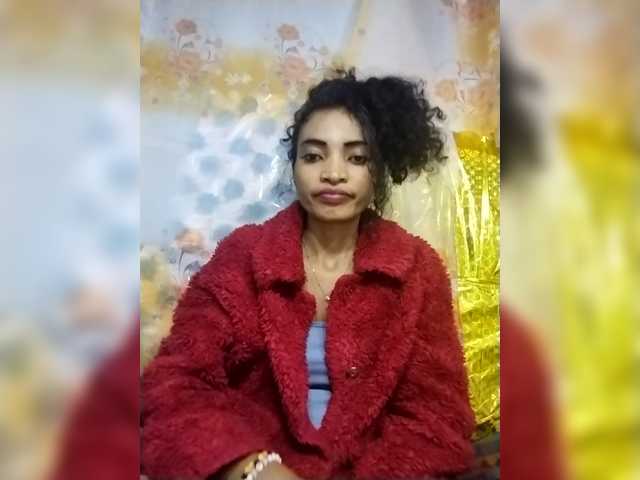 Shanya12 live cam on BongaCams
