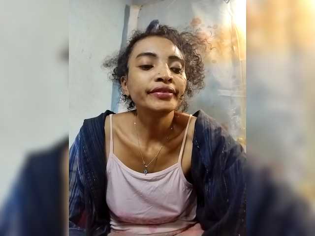 Shanya12 live cam on BongaCams