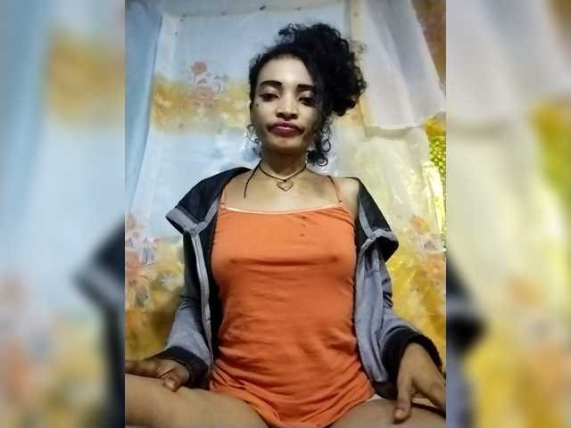 Shanya12 live cam on BongaCams