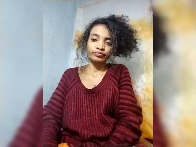 Shanya12 live cam on BongaCams