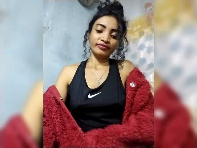 Shanya12 live cam on BongaCams