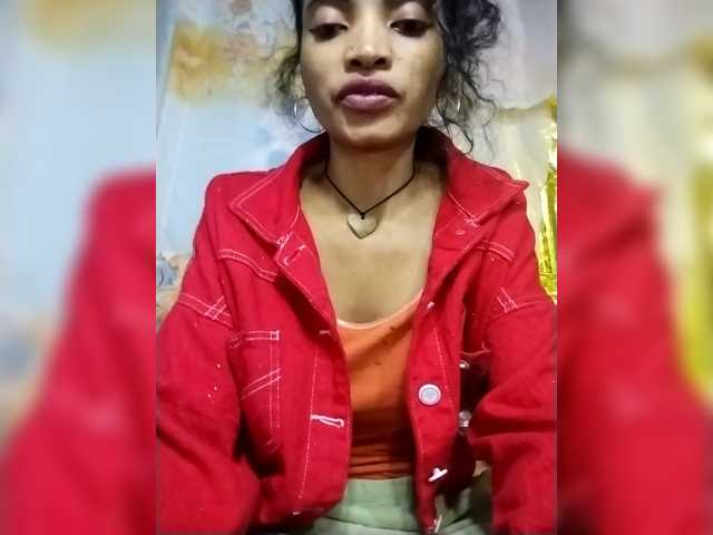 Shanya12 live cam on BongaCams