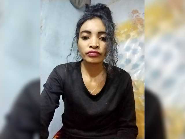 Shanya12 live cam on BongaCams