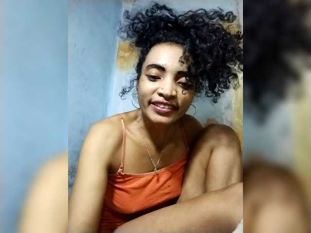 Shanya12 live cam on BongaCams
