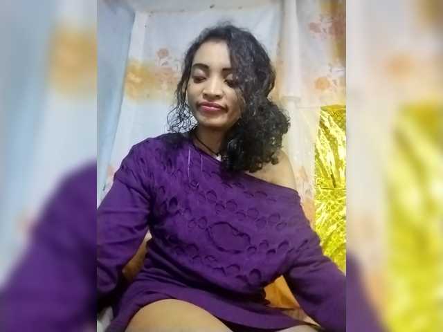 Shanya12 live cam on BongaCams