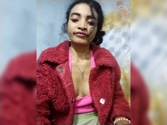Shanya12 live cam on BongaCams