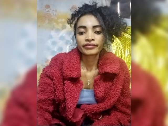 Shanya12 live cam on BongaCams
