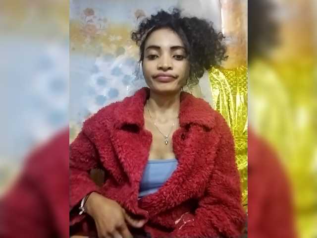 Shanya12 live cam on BongaCams