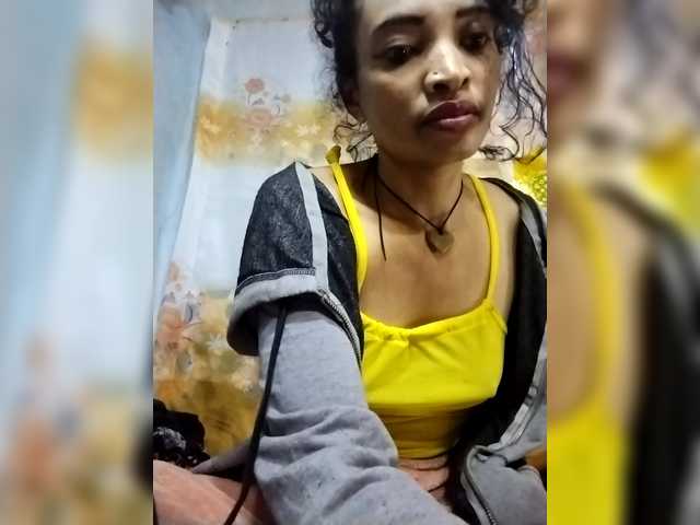 Shanya12 live cam on BongaCams