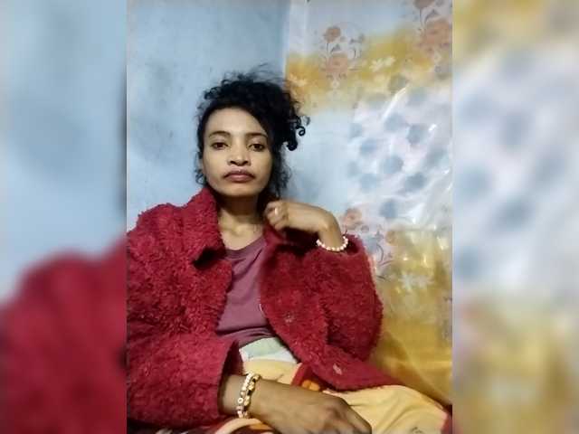 Shanya12 live cam on BongaCams