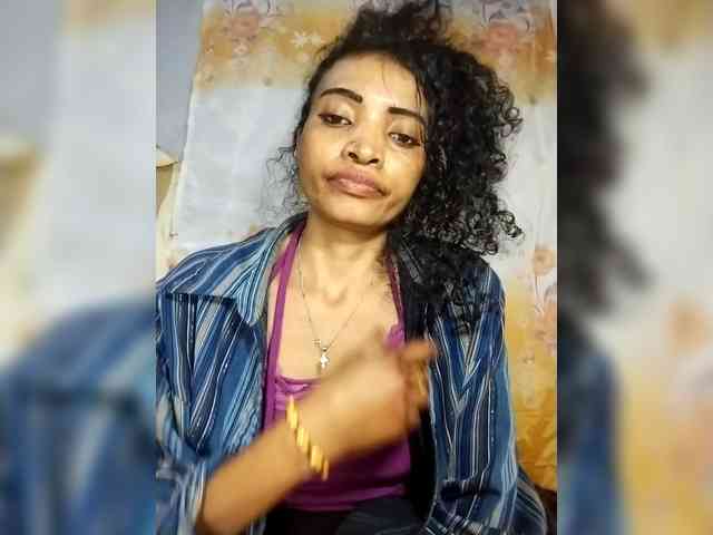 Shanya12 webcam