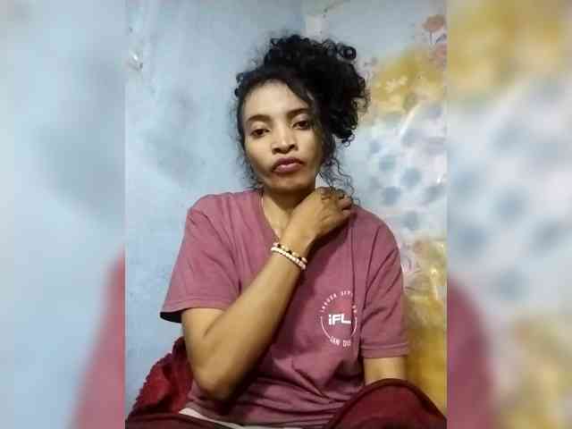 Shanya12 webcam