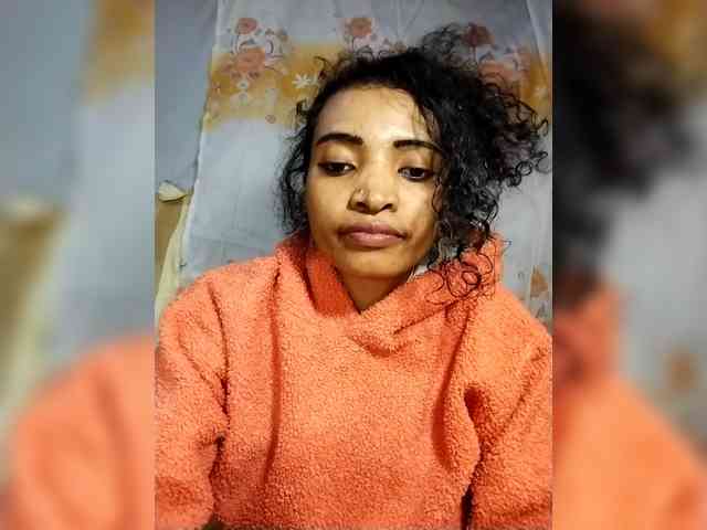 Shanya12 webcam
