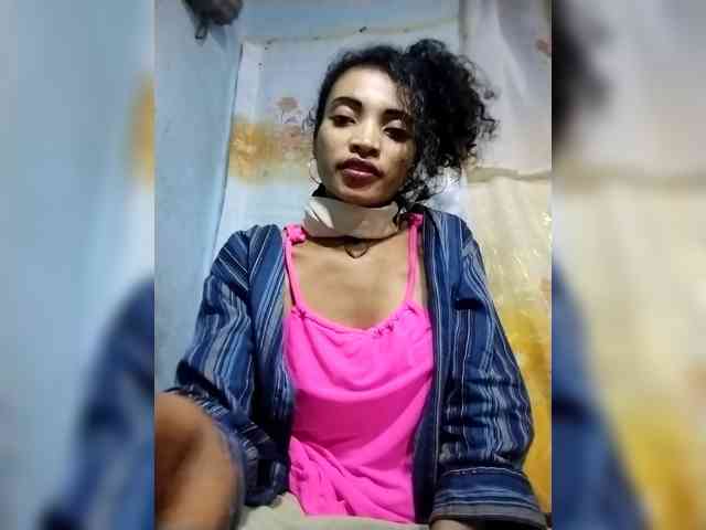 Shanya12 webcam