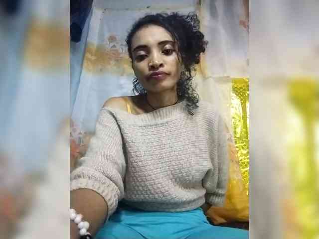 Shanya12 webcam