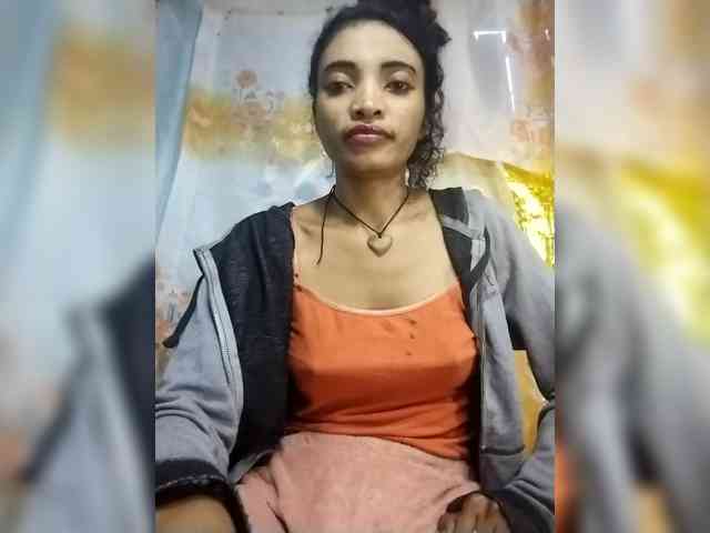 Shanya12 webcam