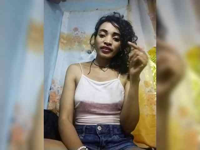 Shanya12 webcam
