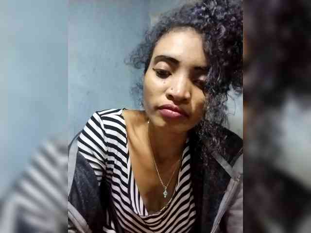 Shanya12 webcam