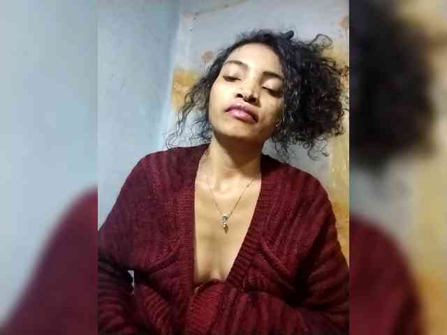 Shanya12 webcam