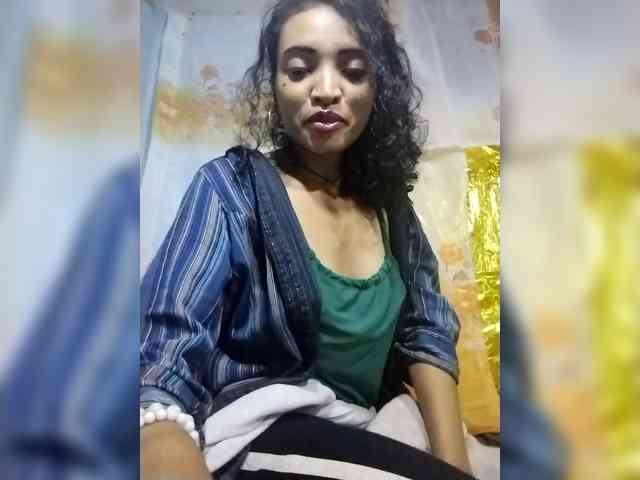 Shanya12 webcam
