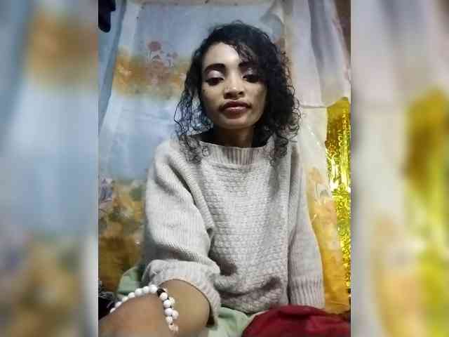 Shanya12 webcam