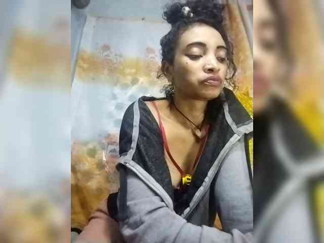 Shanya12 webcam