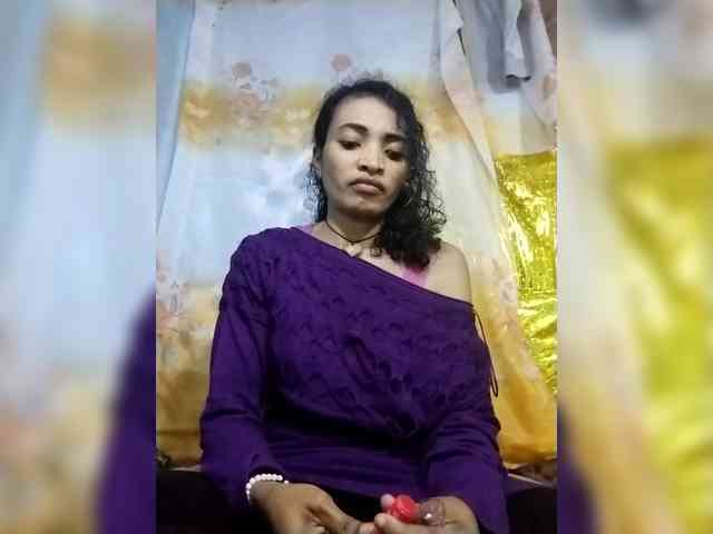 Shanya12 webcam