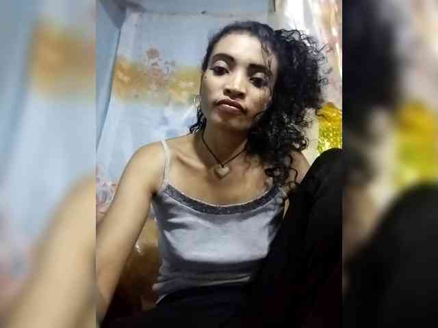 Shanya12 webcam
