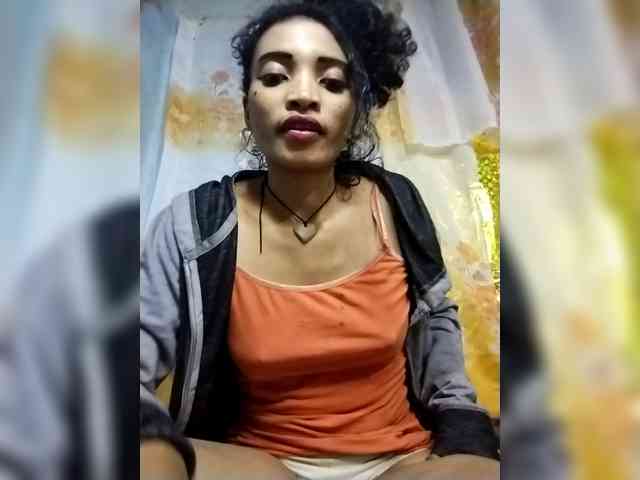 Shanya12 webcam
