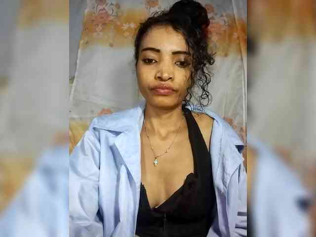 Shanya12 webcam