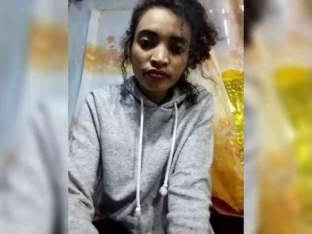 Shanya12 webcam