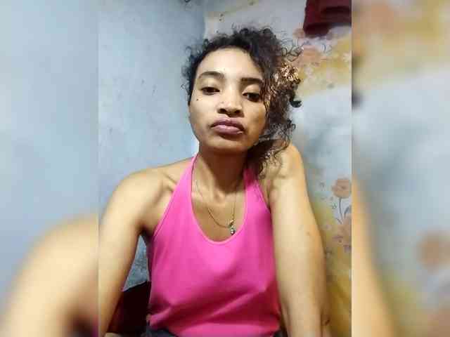 Shanya12 webcam