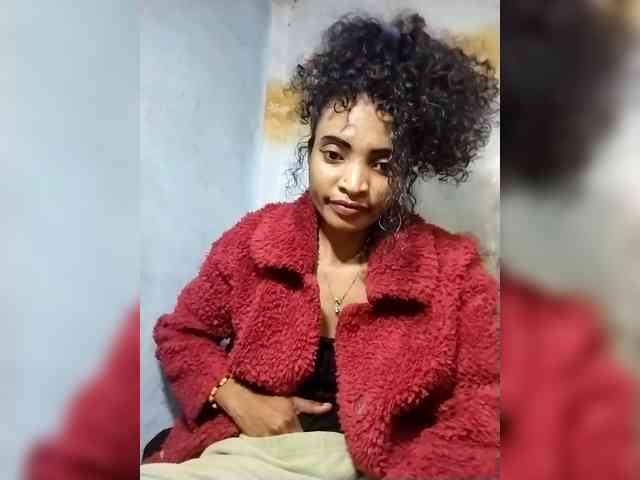 Shanya12 webcam