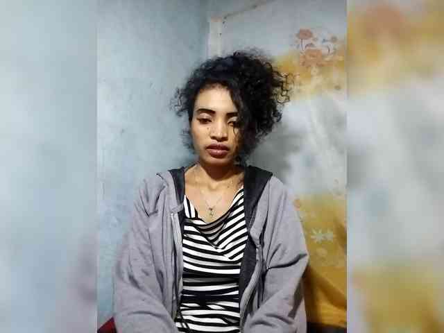 Shanya12 webcam