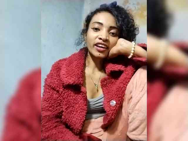 Shanya12 webcam